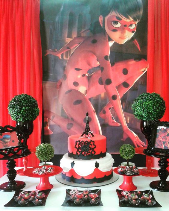 Fiesta de cumpleaños de Ladybug: decoración de cumpleaños 