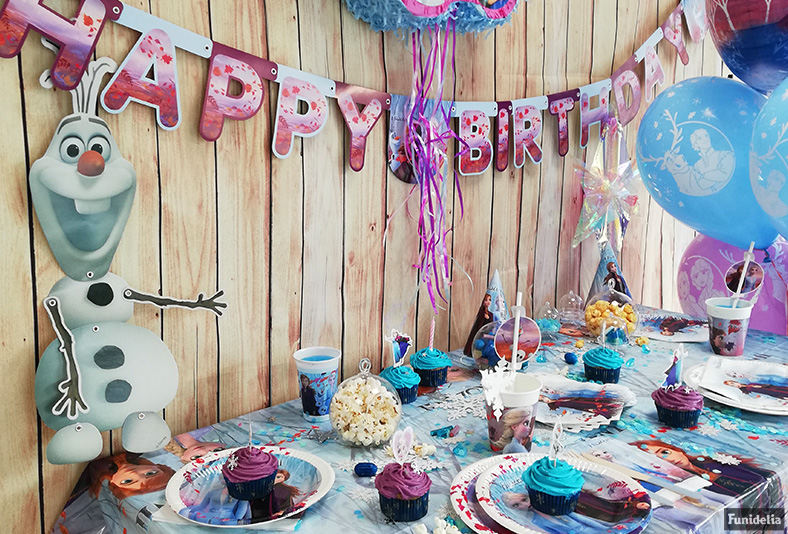 Ideas decoración fiesta con globos de Frozen  Cumpleaños frozen decoracion,  Fiesta de cumpleaños de frozen, Fiesta de frozen